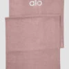 Grounded No-Slip Towel - Smoky Quartz -Alo Yoga Shop A0029U 02512 b1 a1