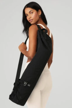 Yoga Mat Bag - Black -Alo Yoga Shop A0158U 01 b1 a3 m18