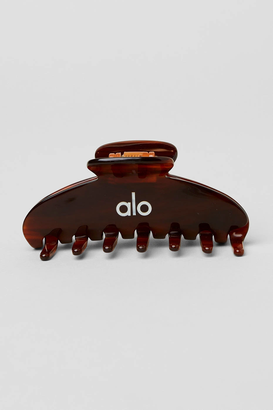 90's Claw Clip - Brown Tortoise 4 90's Claw Clip - Brown Tortoise - Image 2