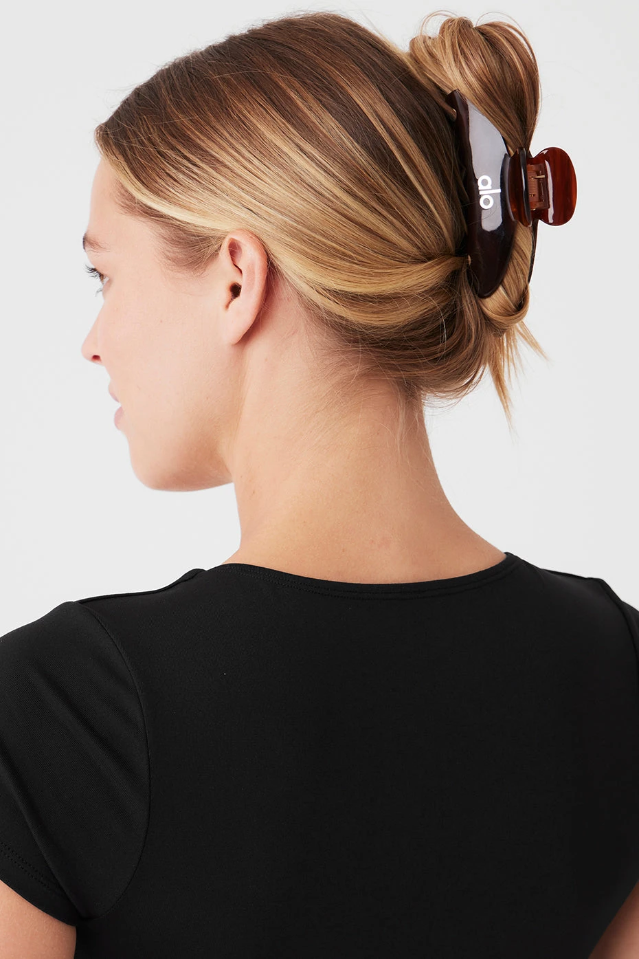 90's Claw Clip - Brown Tortoise 6 90's Claw Clip - Brown Tortoise - Image 4