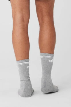 Unisex Throwback Sock - Athletic Heather Grey/White -Alo Yoga Shop A0357U 03320 b1 a4 m154