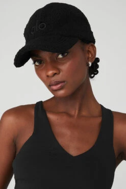 Micro Sherpa Off-Duty Cap - Black -Alo Yoga Shop A0427U 01 b1 s1 a1 1 m100