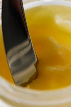 Magic Multi-Balm -Alo Yoga Shop B2018F 0001 b1 a3