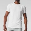 Alo Vapor Crewneck Short Sleeve - White -Alo Yoga Shop M1228R 00 b1 s1 a1 1 m221
