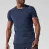 Alo Vapor Crewneck Short Sleeve - Navy -Alo Yoga Shop M1228R 03842 b1 s1 a1 1 m221