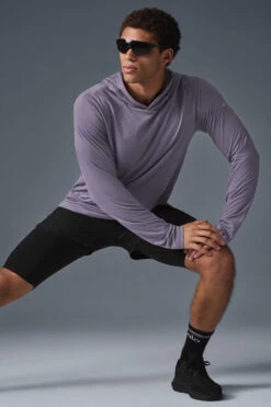 Core Hooded Runner - Italian Plum -Alo Yoga Shop M3156R 05603 b1 s1 a4 1 m198 4e21f3cf dbbd 4ba4 b524 9266429223e5