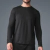Conquer Reform Crewneck Long Sleeve - Black -Alo Yoga Shop M3181R 01 b1 s1 a1 1 m226