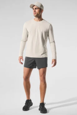 Conquer Reform Crewneck Long Sleeve - Bone 11 Conquer Reform Crewneck Long Sleeve - Bone -Alo Yoga Shop M3181R 03040 b1 s1 a5 1 m180