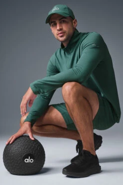 Conquer 1/4 Zip Reform Long Sleeve - Winter Ivy -Alo Yoga Shop M3193R 05819 b1 s1 a4 1 m180