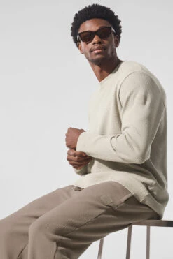 Elevate Waffle Long Sleeve Crew - Bone -Alo Yoga Shop M3265R 03040 b1 s1 a4 1 m221