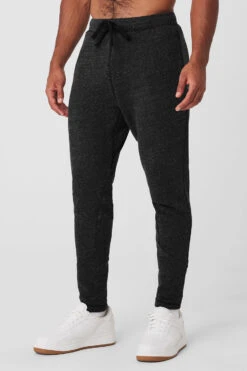 The Triumph Sweatpant - Charcoal Black Triblend -Alo Yoga Shop M5079R 01501 b1 s3 a2 1 m93 852c000e 58ec 479d 8b1b 67dce9fd40cc