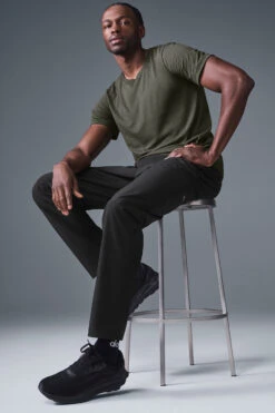 Repetition Pant - Black -Alo Yoga Shop M5126R 01 b1 s1 a5 1 m221