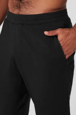 Conquer React Performance Pant - Black -Alo Yoga Shop M5142R 01 b1 s3 a4 1 m93