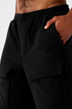 Polar Fleece Ridge Cargo Pants - Black 9 Polar Fleece Ridge Cargo Pants - Black -Alo Yoga Shop M5160R 01 b1 s3 a4 1 m93