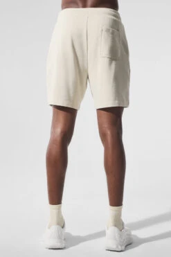 Chill Short - Bone -Alo Yoga Shop M6082R 03040 b1 s1 a2 1 m221