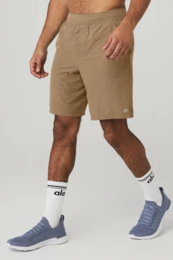 9'' Repetition Short - Gravel -Alo Yoga Shop M6096R 01347 b1 s3 a3 1 m93