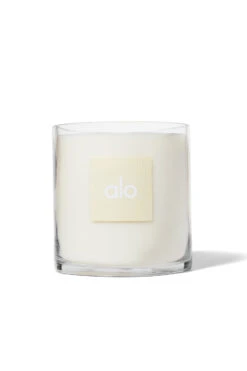 Alo Signature Candle - 60 Oz -Alo Yoga Shop N7016F 00 b1 s1 a4