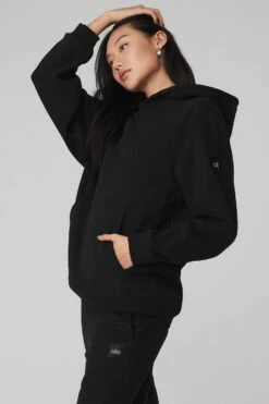 Renown Heavy Weight Hoodie - Black -Alo Yoga Shop U3013R 01 b1 s1 a2 1 m54