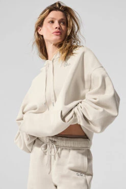 Accolade Hoodie - Bone -Alo Yoga Shop U3031RG 03040 b1 s1 a3 1 m91