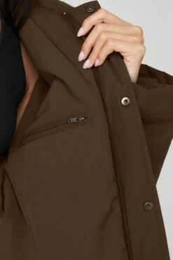 Signature Overcoat - Espresso -Alo Yoga Shop U4010R 04064 b1 s1 a4 1 m54