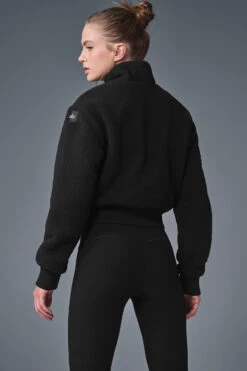 Micro Sherpa Destiny Jacket - Black -Alo Yoga Shop W4485R 01 b1 s1 a3 1 m224