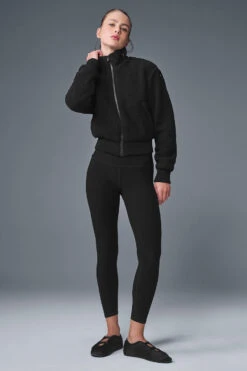 Micro Sherpa Destiny Jacket - Black -Alo Yoga Shop W4485R 01 b1 s1 a4 1 m224