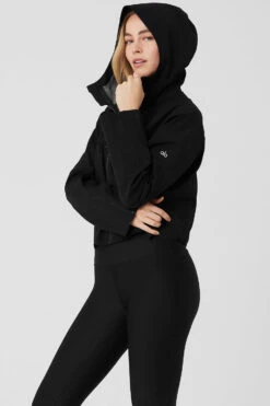 Rain Or Shine Jacket - Black 9 Rain Or Shine Jacket - Black -Alo Yoga Shop W4486R 01 b1 s1 a3 1 m89