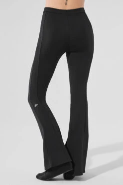 High-Waist Zip It Flare Legging - Black 9 High-Waist Zip It Flare Legging - Black -Alo Yoga Shop W51030R 01 b1 s1 a3 1 m224