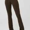 High-Waist Pinstripe Zip It Flare Legging - Espresso/Black -Alo Yoga Shop W51121R 04101 b1 s1 a1 1 m89