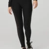 Seamless High-Waist 7/8 Open Air Legging - Black -Alo Yoga Shop W51144R 01 b1 s1 a1 1 m89