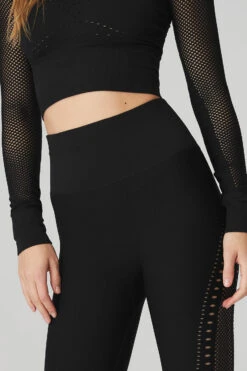 Seamless High-Waist 7/8 Open Air Legging - Black -Alo Yoga Shop W51144R 01 b1 s1 a4 1 m89