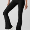Airlift High-Waist Game Changer Legging - Black 2 Airlift High-Waist Game Changer Legging - Black -Alo Yoga Shop W51248R 01 b1 s1 a1 1 m54