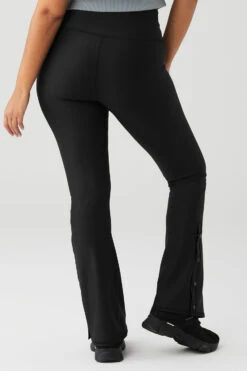 Airlift High-Waist Game Changer Legging - Black 16 Airlift High-Waist Game Changer Legging - Black -Alo Yoga Shop W51248R 01 b1 s4 a2 1 m135