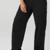 All That Trouser - Black -Alo Yoga Shop W51301R 01 b1 s1 a1 1 m141