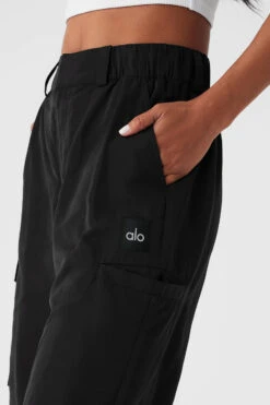 High-Waist Break Line Jogger - Black -Alo Yoga Shop W51319R 01 b1 s1 a4 1 m18