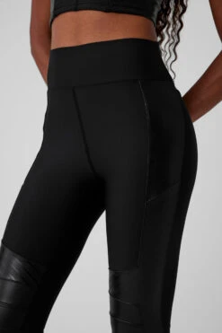 Airlift Winter Warm High-Waist Supermoto Legging - Black -Alo Yoga Shop W51334R 01 b1 s1 a3 1 m76