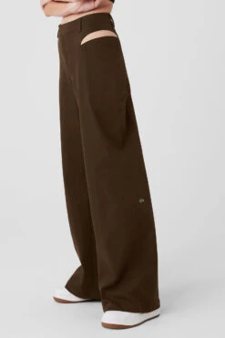 High-Waist Risk Taker Trouser - Espresso -Alo Yoga Shop W51338R 04064 b1 s1 a2 178 m18