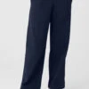 Road Trip Trouser - Navy 2 Road Trip Trouser - Navy -Alo Yoga Shop W51342R 03842 b1 s1 a1 1 m125