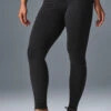High-Waist Airbrush Legging - Black -Alo Yoga Shop W5473R 01 b1 s1 a1 m196
