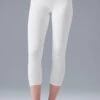 High-Waist Airbrush Capri - White -Alo Yoga Shop W5475R 00 b1 s1 a1 1 m184