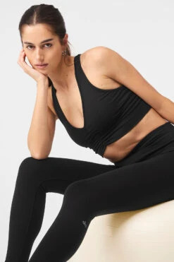 7/8 High-Waist Airbrush Legging - Black -Alo Yoga Shop W5604R 01 b1 s1 a5 1 m174 1393bd27 fea3 485b be0f bdd6ef07553a