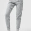 Muse Sweatpant - Athletic Heather Grey -Alo Yoga Shop W5784R 02910 b1 s1 a1 1 m54 6cb0aa02 114e 4726 ab50 43f7d64ec04e