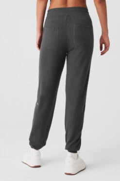 Soho Sweatpant - Anthracite -Alo Yoga Shop W5912R 02125 b1 s1 a3 1 m125