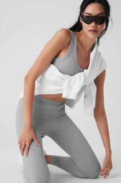 Ribbed High-Waist 7/8 Blissful Legging - Athletic Heather Grey -Alo Yoga Shop W5987R 02910 b1 s1 a4 2 m54