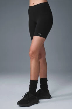 7" High-Waist Biker Short - Black 11 7" High-Waist Biker Short - Black -Alo Yoga Shop W6145R 01 b1 s1 a3 1 m54