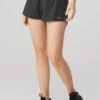 Stride Short - Anthracite