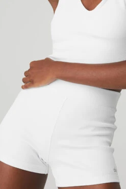 Goddess Ribbed High-Waist Hot Short - White 9 Goddess Ribbed High-Waist Hot Short - White -Alo Yoga Shop W6286R 00 b1 s1 a4 1 m100