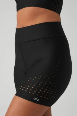 5" Airlift High-Waist Laser Cut Speedy Short - Black 9 5" Airlift High-Waist Laser Cut Speedy Short - Black -Alo Yoga Shop W6302R 01 b1 s4 a4 1 m135