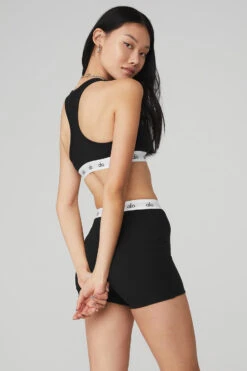Icon Ribbed Henley Bra - Black -Alo Yoga Shop W9316R 01 b1 s1 a3 1 m54